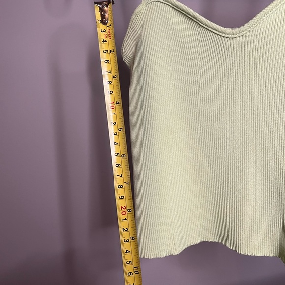 (SOLD) ZARA Light Green Ribbed Crop Tank Top - Picture 6 of 7